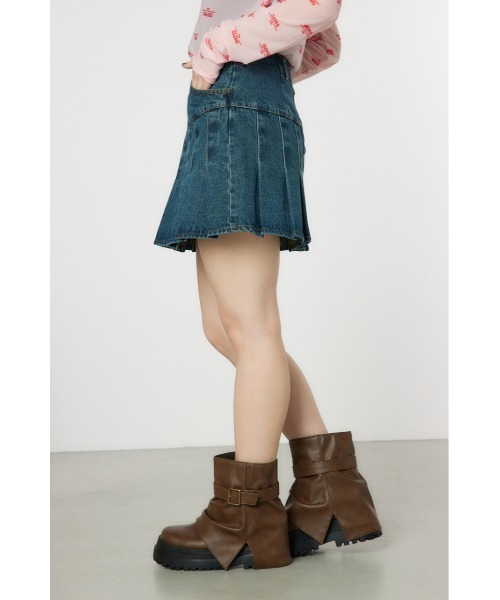 RODEO CROWNS WIDE BOWL(ロデオクラウンズワイドボウル)の「デニムプリーツミニスカート(デニムスカート・レディース・ブルー/ブラウン・SMALL/MEDIUM)」の12枚目の写真