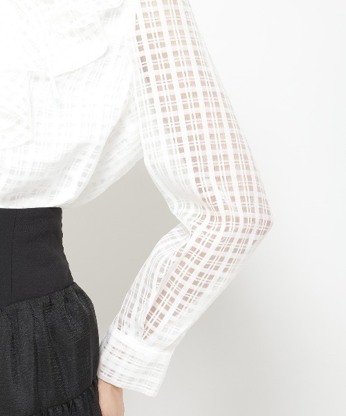 AND COUTURE（アンドクチュール）の「シアーチェックフリルブラウス（シャツ/ブラウス・レディース・ベージュ/ブラック/オフホワイト・FREE）」の9枚目の写真