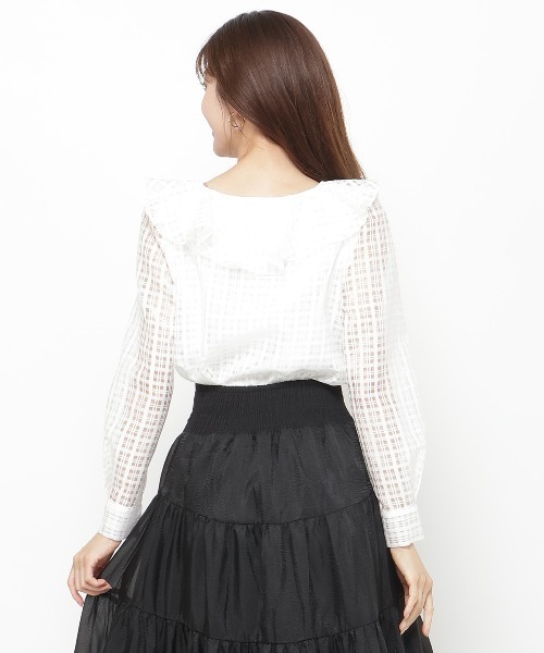 AND COUTURE（アンドクチュール）の「シアーチェックフリルブラウス（シャツ/ブラウス・レディース・ベージュ/ブラック/オフホワイト・FREE）」の5枚目の写真