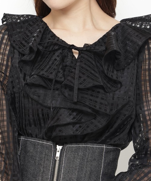 AND COUTURE（アンドクチュール）の「シアーチェックフリルブラウス（シャツ/ブラウス・レディース・ベージュ/ブラック/オフホワイト・FREE）」の13枚目の写真