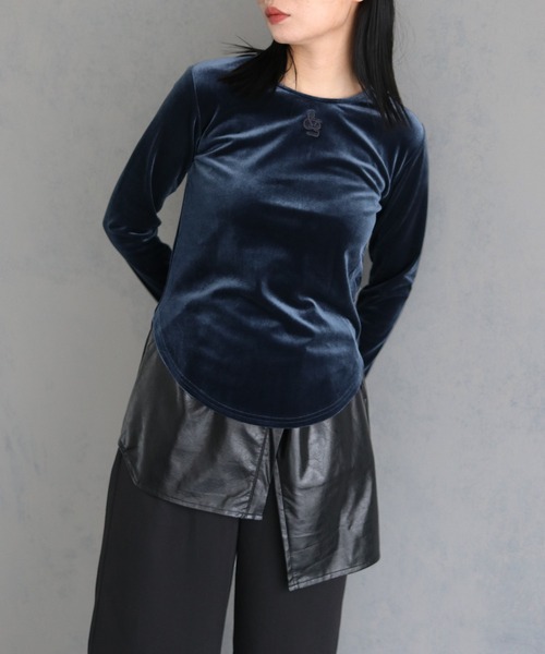 &g'aime（アンジェム）の「【&g’aime】刺繍ロゴクルーネックベロアトップス　EMBROIDERY LOGO CREWNECK VELOR TOPS（Tシャツ/カットソー・レディース・ブラック/ブルー・FREE）」の15枚目の写真