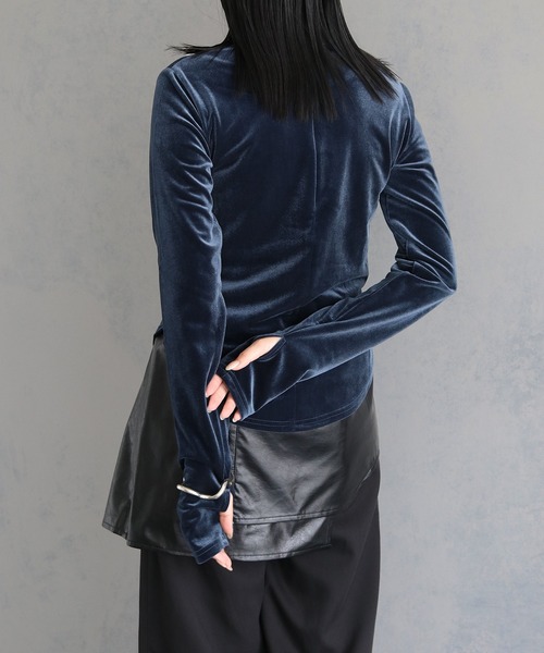 &g'aime（アンジェム）の「【&g’aime】刺繍ロゴクルーネックベロアトップス　EMBROIDERY LOGO CREWNECK VELOR TOPS（Tシャツ/カットソー・レディース・ブラック/ブルー・FREE）」の19枚目の写真