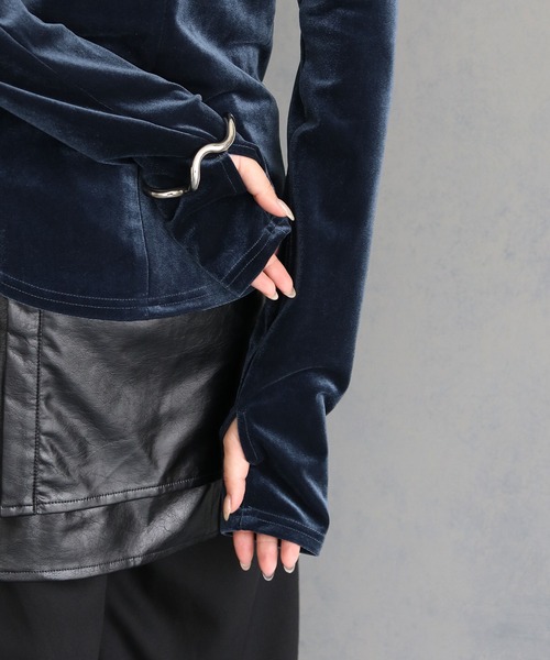 &g'aime（アンジェム）の「【&g’aime】刺繍ロゴクルーネックベロアトップス　EMBROIDERY LOGO CREWNECK VELOR TOPS（Tシャツ/カットソー・レディース・ブラック/ブルー・FREE）」の20枚目の写真