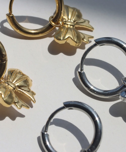abaskdesign(アバスクデザイン)の「金属アレルギー対応 リボンフープステンレスピアス(ピアス(両耳用)・レディース・ゴールド/シルバー・FREE)」の15枚目の写真