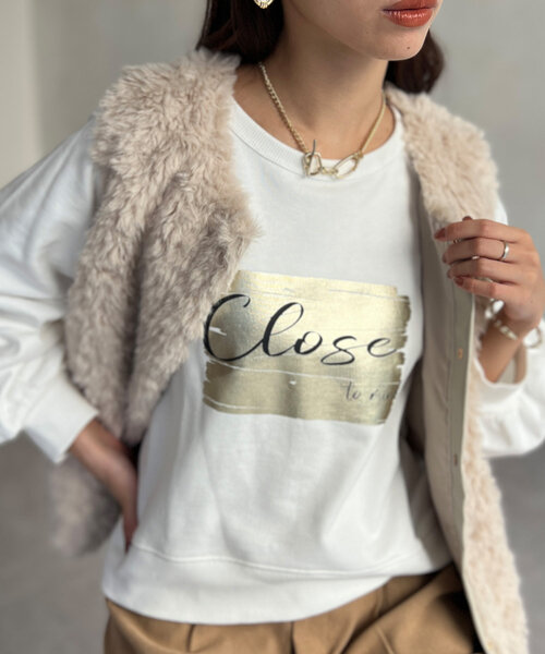 Chez toi(シェトワ)の「箔プリント裏毛ラグランプルオーバー(Tシャツ/カットソー・レディース・ブルー/オフホワイト/ブラック・FREE)」の1枚目の写真