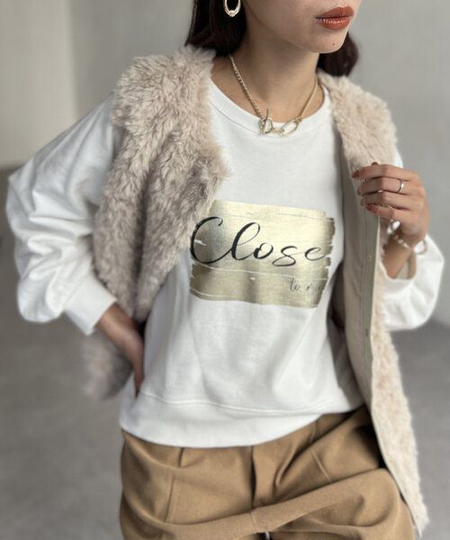 Chez toi(シェトワ)の「箔プリント裏毛ラグランプルオーバー(Tシャツ/カットソー・レディース・ブルー/オフホワイト/ブラック・FREE)」の5枚目の写真