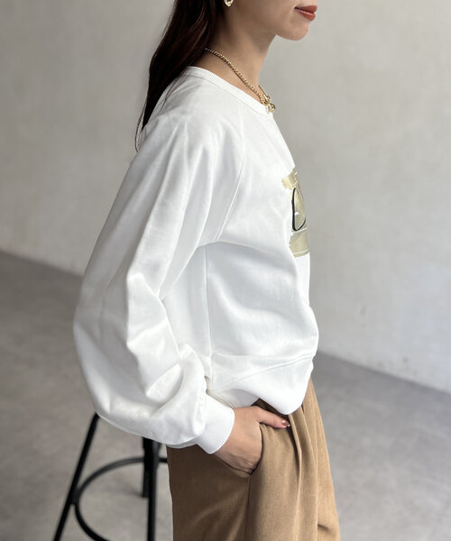 Chez toi(シェトワ)の「箔プリント裏毛ラグランプルオーバー(Tシャツ/カットソー・レディース・ブルー/オフホワイト/ブラック・FREE)」の9枚目の写真