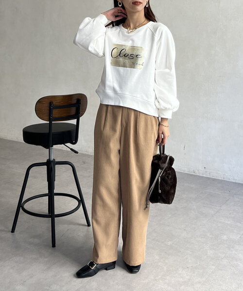 Chez toi(シェトワ)の「箔プリント裏毛ラグランプルオーバー(Tシャツ/カットソー・レディース・ブルー/オフホワイト/ブラック・FREE)」の12枚目の写真
