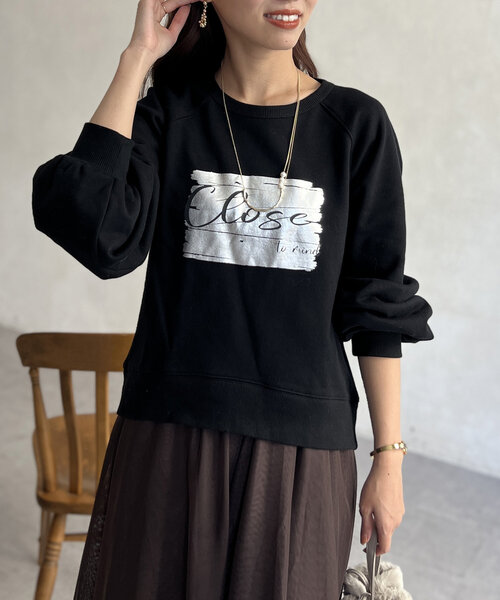 Chez toi(シェトワ)の「箔プリント裏毛ラグランプルオーバー(Tシャツ/カットソー・レディース・ブルー/オフホワイト/ブラック・FREE)」の16枚目の写真