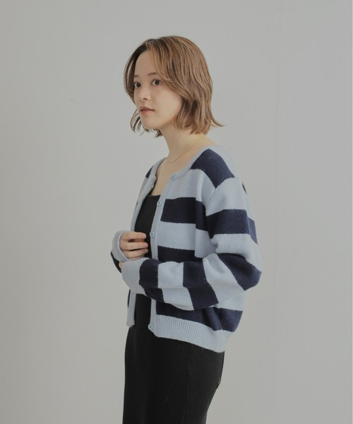 Olu.（オルドット）の「クルーネックボーダーニットカーディガン（ニット/セーター・レディース・ライトブルー/ミント/ネイビー・FREE）」の5枚目の写真