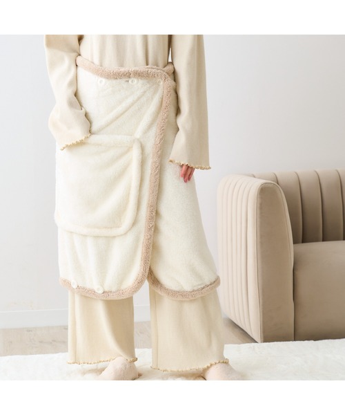 Francfranc（フランフラン）の「ウォームフリース 4WAY ポンチョ ピンク（ルームウェア/パジャマ・レディース・ピンク・FREE）」の13枚目の写真