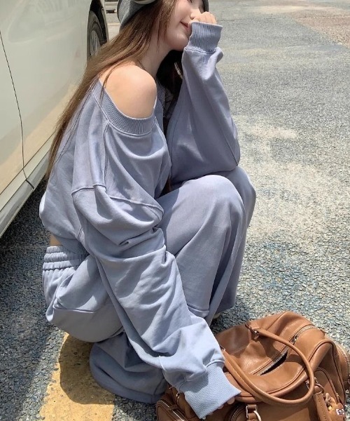 SHEENA（シーナ）の「セットアップ　ワンショルダースウェットトレーナー×スウェットワイドパンツ/2点SET（セットアップ・レディース・グレー/ライトカーキ/ブルー系その他・M）」の14枚目の写真