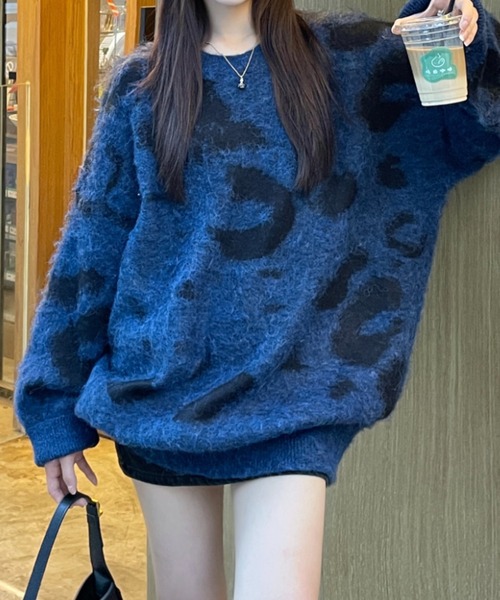 CREARE -LINO-(クレアーレリノ)の「<ユニセックス商品>レオパード柄シャギーニット(ニット/セーター・レディース・チャコール/ブラウン/ネイビー・FREE)」の3枚目の写真