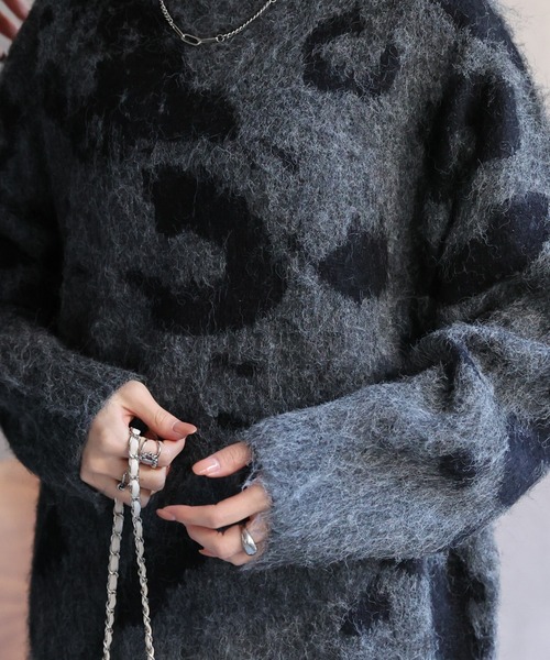 CREARE -LINO-(クレアーレリノ)の「<ユニセックス商品>レオパード柄シャギーニット(ニット/セーター・レディース・チャコール/ブラウン/ネイビー・FREE)」の12枚目の写真