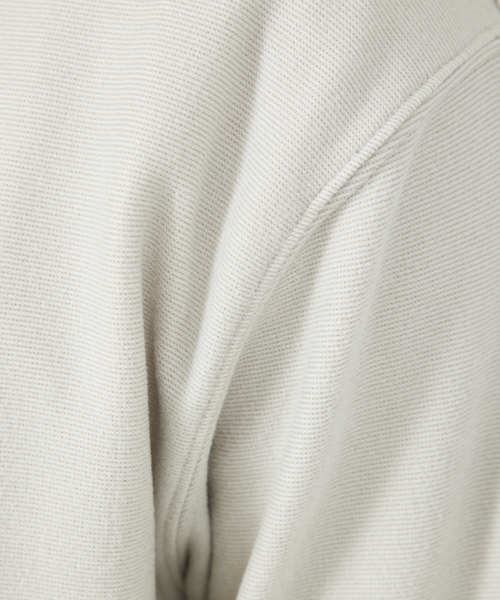 ABAHOUSE GRAY（アバハウスグレイ）の「【起毛スムース】パウダーストレッチ タートルネック カットソー（Tシャツ/カットソー・メンズ・ホワイト/チャコールグレー/ブラック/グレイッシュベージュ/モカ・48/46）」の18枚目の写真