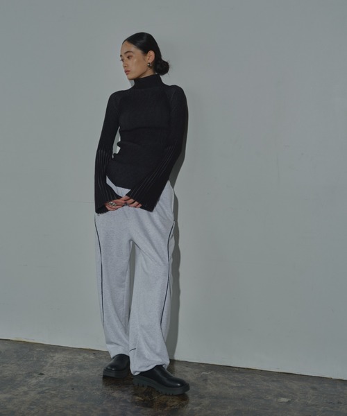 AIC.（エーアイシー）の「ドローコードパイピング裏毛ジョガーパンツ（スウェットパンツ・レディース・ライトグレー/チャコールグレー・FREE）」の14枚目の写真