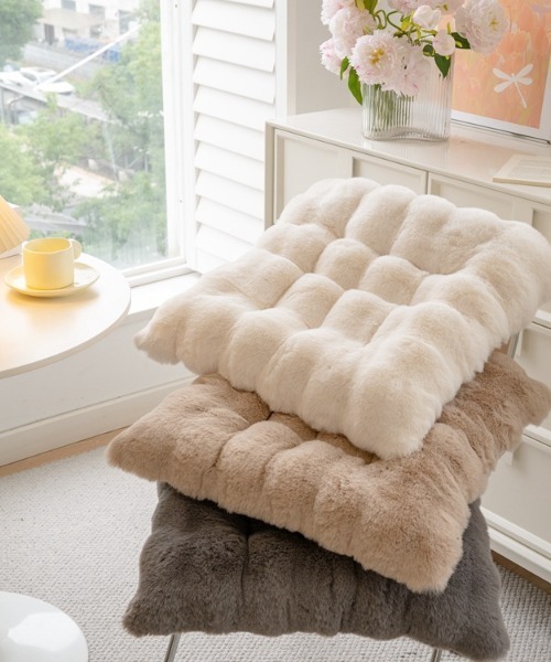 SHEPP（シープ）の「低反発 ふわふわスクエアクッション 座布団 45cm（クッション/クッションカバー・レディース・ピンク/ブラウン/ホワイト/グレー・F）」の17枚目の写真