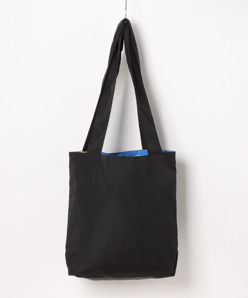 ACCOMMODE（アコモデ）の「リバーシブワイドハンドルトート（トートバッグ・レディース・シルバー/ブラック・FREE）」の15枚目の写真