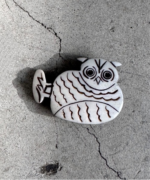 COMMON WARE(コモンウェアー)の「4on:Matsuo Miyuki Bone Brooch 松尾みゆき ボーンプローチ(ブローチ/コサージュ・レディース・C/D/E/F/A/H/J/K/L/B/G/I・FREE)」の5枚目の写真