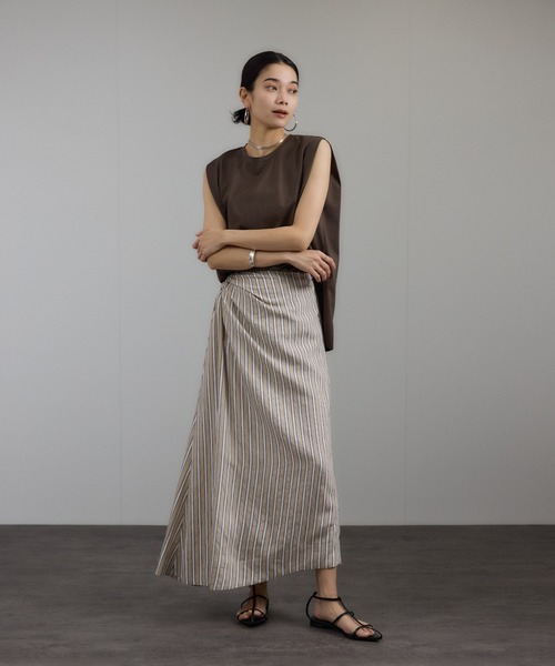 SALON adam et rope'(サロン アダム エ ロペ)の「ストライプアシンメトリーロングスカート(スカート・レディース・ブルー系その他4/ベージュ系その他・S/M)」の20枚目の写真