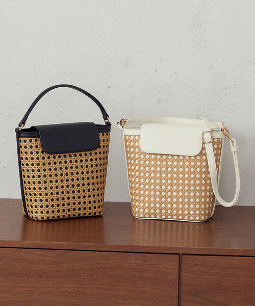 MONO　COMME CA（モノコムサ）の「2way ワンハンドル 雑材バッグ（ハンドバッグ・レディース・ブラック/ホワイト・FREE）」の22枚目の写真