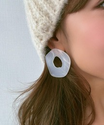 emouv by est（エモーヴバイエスト）の「マーブルプレートピアス（ピアス（両耳用））」