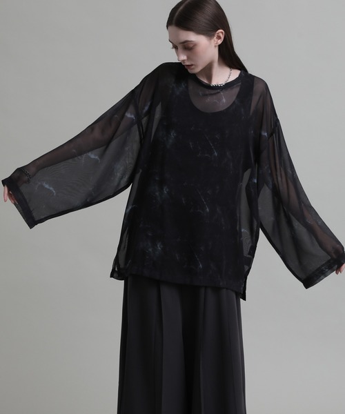 ELLUV(エルブ)の「【ELLUV/エルヴ】シルキーシフォンシアー マーブルフレアスリーブロンT(Tシャツ/カットソー・メンズ・ブラック/ブルー/ホワイト・S/M/L)」の7枚目の写真