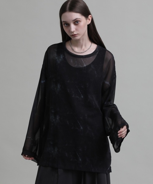 ELLUV(エルブ)の「【ELLUV/エルヴ】シルキーシフォンシアー マーブルフレアスリーブロンT(Tシャツ/カットソー・メンズ・ブラック/ブルー/ホワイト・S/M/L)」の5枚目の写真