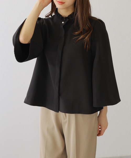 Lace Ladies(レースレディース)の「スタンド フリルカラー フレア 7分袖 プルオーバー(シャツ/ブラウス・レディース・チャコールグレー/ブラック/アイボリー/ネイビー・FREE/S)」の1枚目の写真
