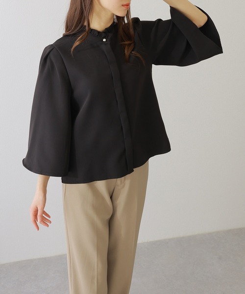 Lace Ladies(レースレディース)の「スタンド フリルカラー フレア 7分袖 プルオーバー(シャツ/ブラウス・レディース・チャコールグレー/ブラック/アイボリー/ネイビー・FREE/S)」の8枚目の写真