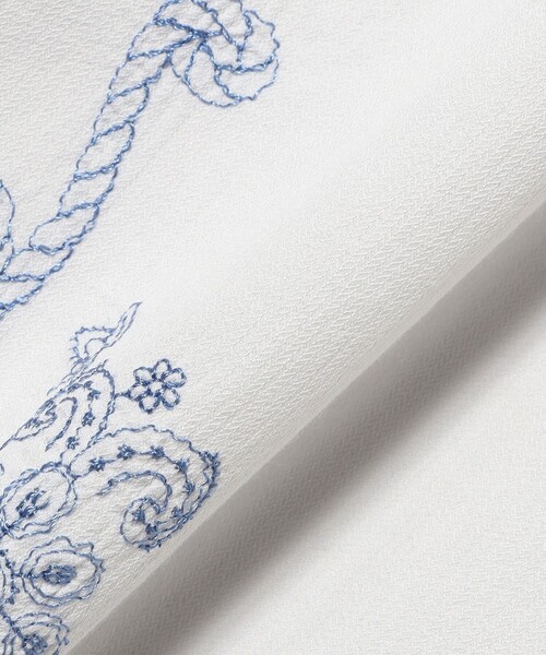 BRILLA per il gusto(ブリッラペルイルグースト)の「AUBERGE / ROPE コットン パネル刺繍 シャツ(シャツ/ブラウス・メンズ・オフホワイト/ネイビー・44/42/40)」の7枚目の写真
