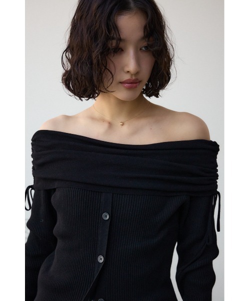 AZUL by moussy（アズールバイマウジー）の「ギャザーオフショルダーニットトップス（ニット/セーター・レディース・アイボリー/ピンク/ライム/ブラック・FREE）」の16枚目の写真