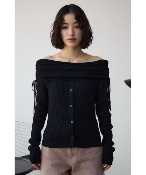 AZUL by moussy（アズールバイマウジー）の「ギャザーオフショルダーニットトップス（ニット/セーター・レディース・アイボリー/ピンク/ライム/ブラック・FREE）」の19枚目の写真