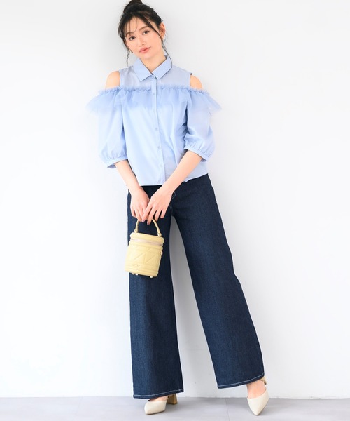 MISCH MASCH(ミッシュマッシュ)の「オープンショルダーチュールフリルシャツ(シャツ/ブラウス・レディース・ブラック/ホワイト/ブルー・フリ-)」の8枚目の写真