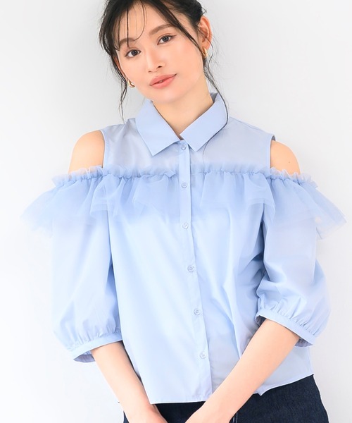 MISCH MASCH(ミッシュマッシュ)の「オープンショルダーチュールフリルシャツ(シャツ/ブラウス・レディース・ブラック/ホワイト/ブルー・フリ-)」の5枚目の写真