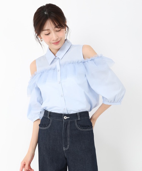 MISCH MASCH(ミッシュマッシュ)の「オープンショルダーチュールフリルシャツ(シャツ/ブラウス・レディース・ブラック/ホワイト/ブルー・フリ-)」の10枚目の写真