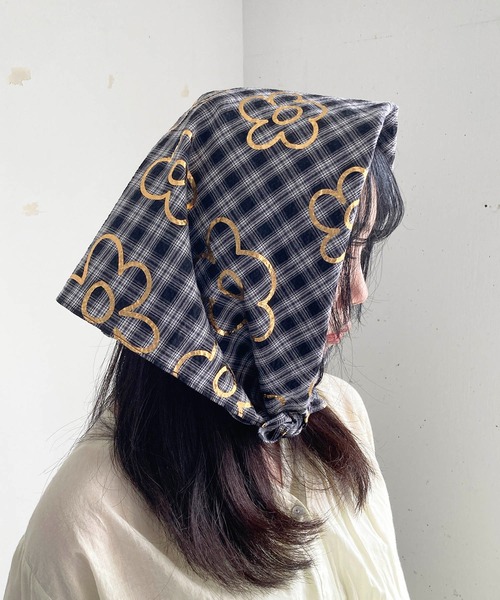 Casselini（キャセリーニ）の「Casselini(キャセリーニ)プリントコットンスカーフ（バンダナ/スカーフ・レディース・イエロー/ブラック/グリーン・FREE）」の13枚目の写真