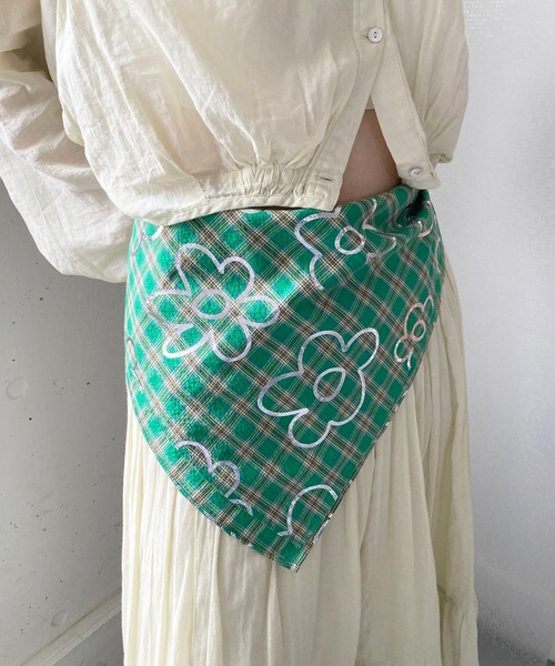 Casselini（キャセリーニ）の「Casselini(キャセリーニ)プリントコットンスカーフ（バンダナ/スカーフ・レディース・イエロー/ブラック/グリーン・FREE）」の12枚目の写真