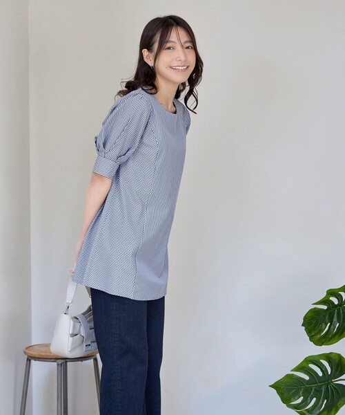 Tiaclasse(ティアクラッセ)の「パフスリーブチュニックブラウス(Tシャツ/カットソー・レディース・サックスブルー/ネイビー系/ネイビー/ベージュ/ブラック系・XL/XXL)」の12枚目の写真