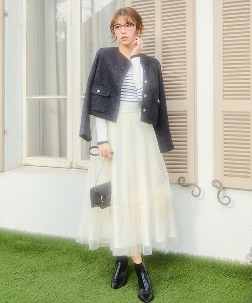 SWINGLE（スウィングル）の「デザインボタンボックスノーカラーツイードジャケット（ノーカラージャケット・レディース・ライトグレー/ブラック/アイボリー・SMALL/MEDIUM）」の8枚目の写真