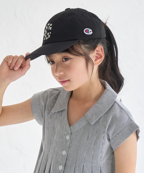 ROPE' PICNIC（ロペピクニック）の「【KIDS/キッズ】【Champion/チャンピオン別注】フラワーロゴキャップ/リンクコーデ（キャップ・キッズ・ブラック/ブルー系その他6・FREE）」の4枚目の写真