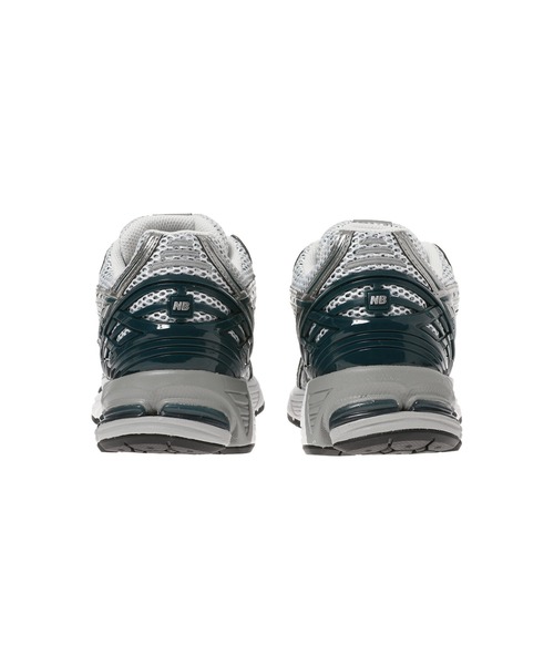 NEW BALANCE(ニューバランス)の「new balance U1906RCE(スニーカー・メンズ・シルバー・25㎝/24.5㎝/24㎝/23.5㎝/23㎝)」の8枚目の写真
