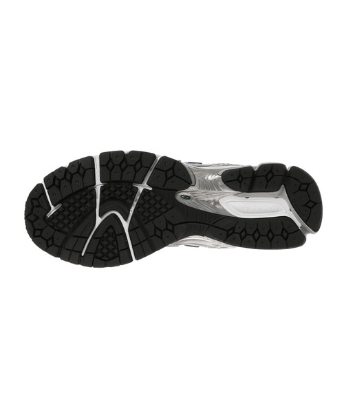 NEW BALANCE(ニューバランス)の「new balance U1906RCE(スニーカー・メンズ・シルバー・25㎝/24.5㎝/24㎝/23.5㎝/23㎝)」の10枚目の写真