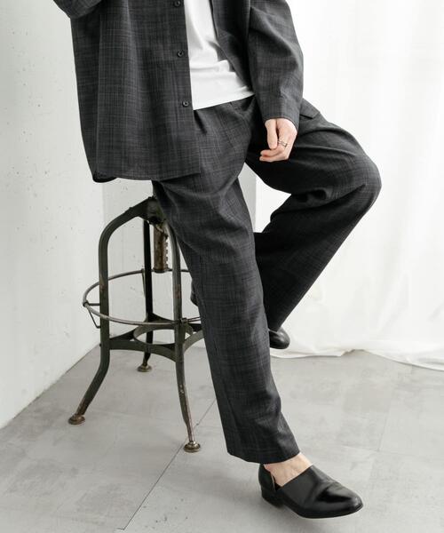 SENSE OF PLACE by URBAN RESEARCH（センスオブプレイスバイアーバンリサーチ）の「『セットアップ対応』『接触冷感/吸水速乾/イージーケア』リネンライクワイドスラックス（その他パンツ・メンズ・ライトベージュ/ブラック/ブラウン・SMALL/MEDIUM/LARGE）」の4枚目の写真