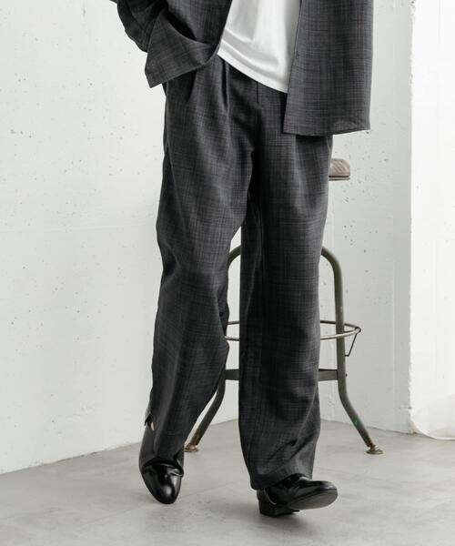 SENSE OF PLACE by URBAN RESEARCH（センスオブプレイスバイアーバンリサーチ）の「『セットアップ対応』『接触冷感/吸水速乾/イージーケア』リネンライクワイドスラックス（その他パンツ・メンズ・ライトベージュ/ブラック/ブラウン・SMALL/MEDIUM/LARGE）」の7枚目の写真