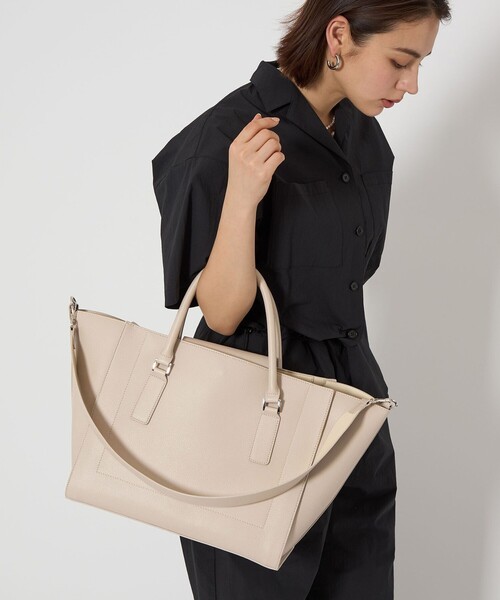 green label relaxing（グリーンレーベルリラクシング）の「【WEB限定】トラペーズ ワイドベルト トートバッグ / A4 / 通勤（トートバッグ・レディース・ブラック/ベージュ/ブラウン・FREE）」の3枚目の写真