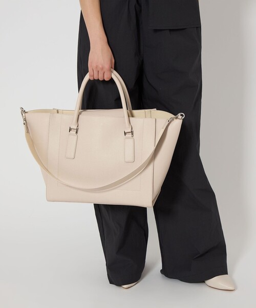 green label relaxing（グリーンレーベルリラクシング）の「【WEB限定】トラペーズ ワイドベルト トートバッグ / A4 / 通勤（トートバッグ・レディース・ブラック/ベージュ/ブラウン・FREE）」の17枚目の写真