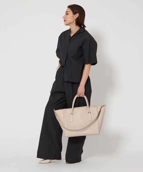 green label relaxing（グリーンレーベルリラクシング）の「【WEB限定】トラペーズ ワイドベルト トートバッグ / A4 / 通勤（トートバッグ・レディース・ブラック/ベージュ/ブラウン・FREE）」の22枚目の写真