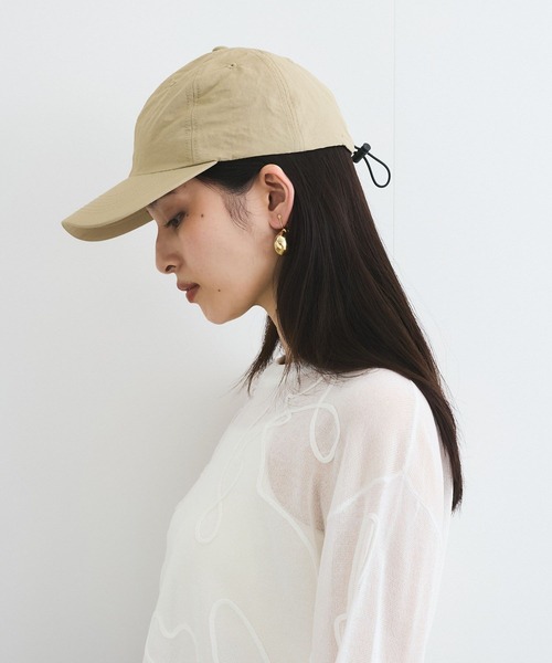 VIS（ビス）の「【遮熱・UVCUT】かぶるだけでマイナス14℃！シルバーコーティングキャップ（キャップ・レディース・ブラック/ベージュ・FREE）」の4枚目の写真