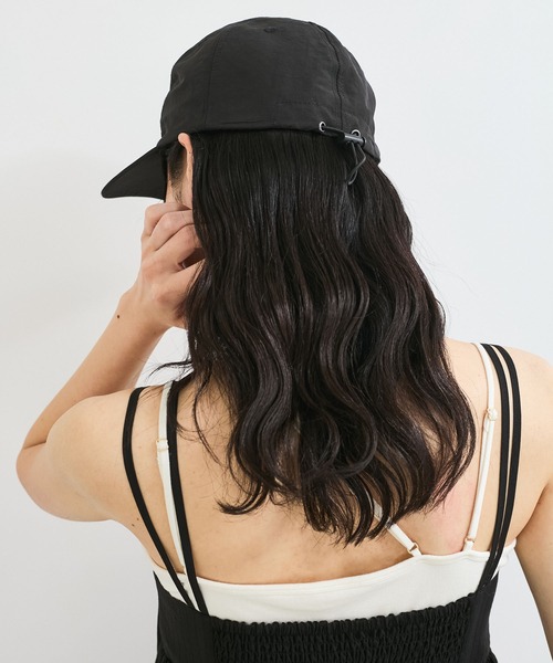 VIS（ビス）の「【遮熱・UVCUT】かぶるだけでマイナス14℃！シルバーコーティングキャップ（キャップ・レディース・ブラック/ベージュ・FREE）」の12枚目の写真